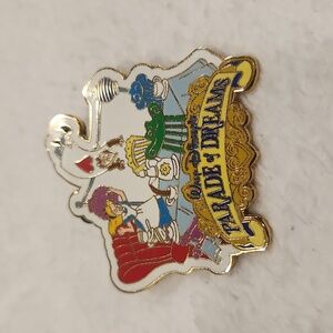 2005 Parade of Dreams Disney Alice in Wonderland trading pin